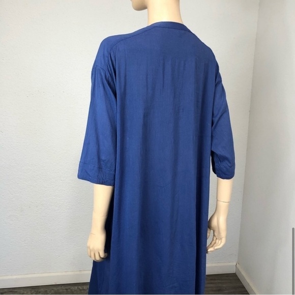 Studio CLIP button front embroidery flower T-shirt dress - Picture 10 of 16